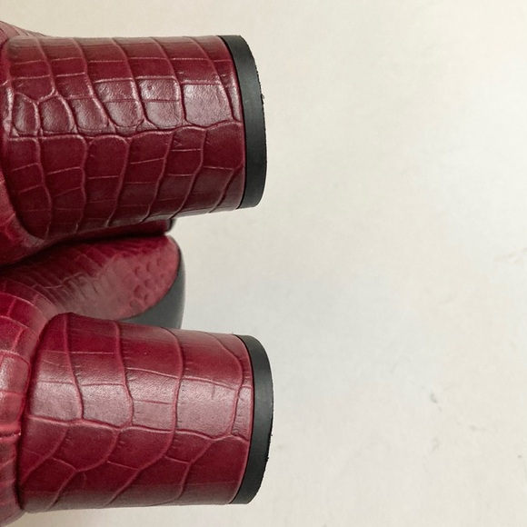 AGL Burgundy Animal Print Leather Point Toe Heels Size EUR 37.5, US 7 - Picture 13 of 13